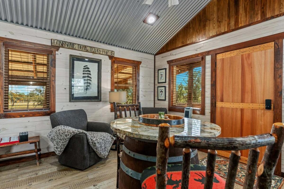 Rockin' R - Morning Star Cabin Fredericksburg Extérieur photo